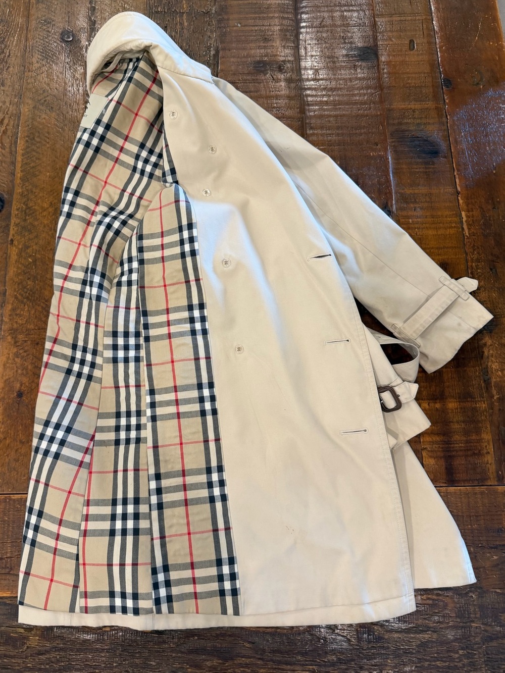 Burberry Beige Trench Coat with Signature Check Lining - Picture 9 of 11